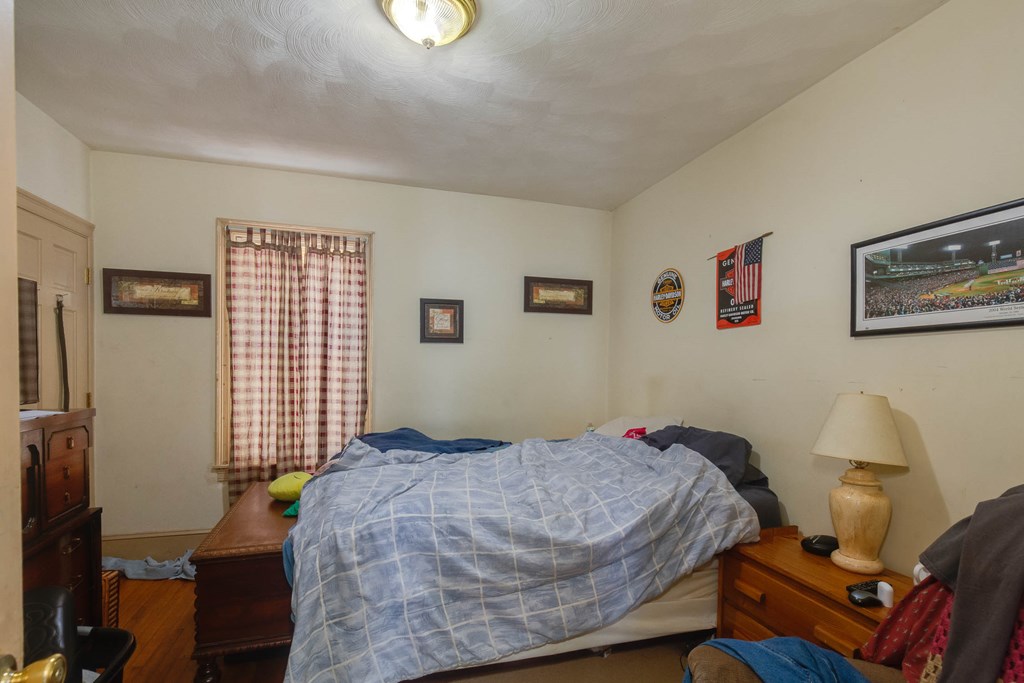 6 Lund Street Worcester, MA 01607 - Photo 20 of 34