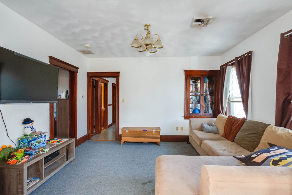 6 Lund Street Worcester, MA 01607 - Photo 28 of 34