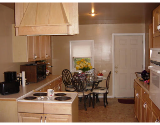 9 Dodge Road Boston, MA 02136 - Photo 4 of 6 Gallery Image 4