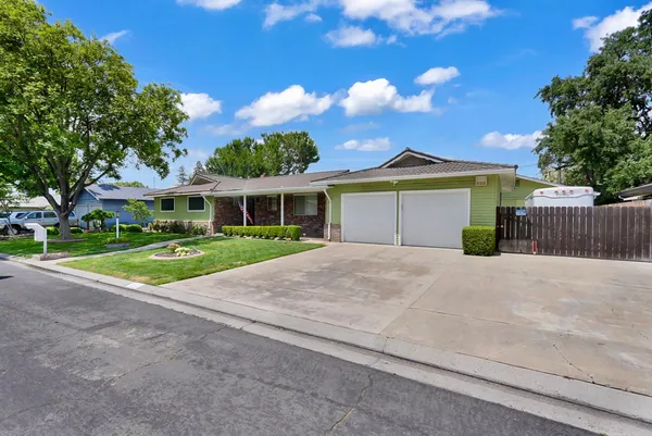 $673,000 | 301 Robin Hood Drive, Modesto, CA 95350