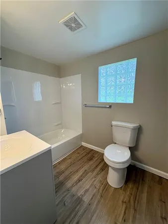 $1,050 | 100 Knoll Avenue, Ellwood City, PA 16117