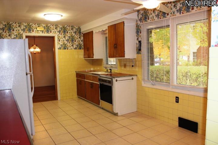 25837 Center Ridge Road Westlake, OH 44145 - Photo 8 of 21 Gallery Image 8