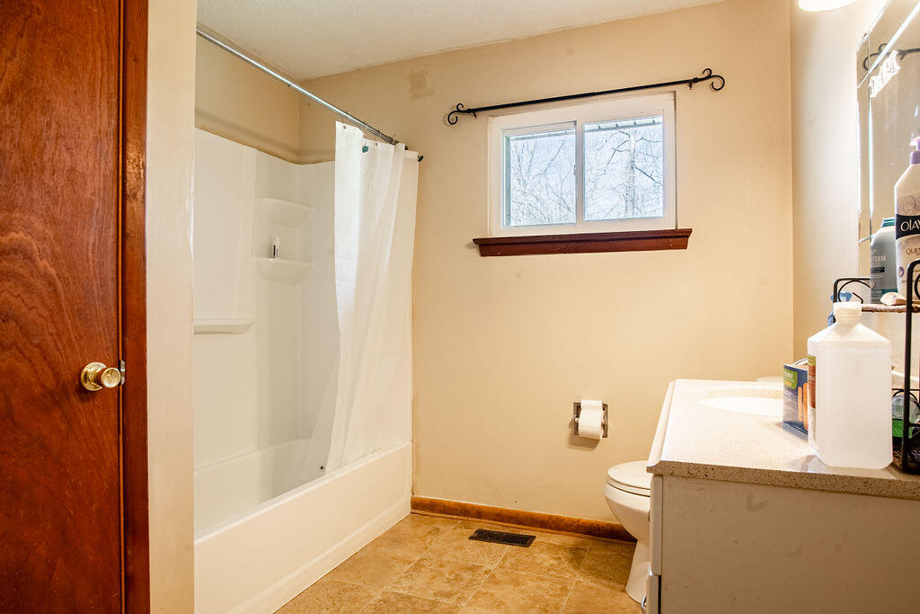 142 Bluff View Circle Flintstone, GA 30725 - Photo 23 of 46 BluffView-36