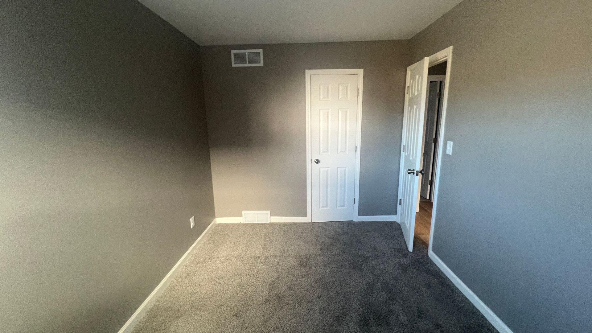 5922 North 84th Street, Unit LOWR Milwaukee, WI 53225 - Photo 20 of 24 83540a01-151e-4632-b87e-36203197efbe