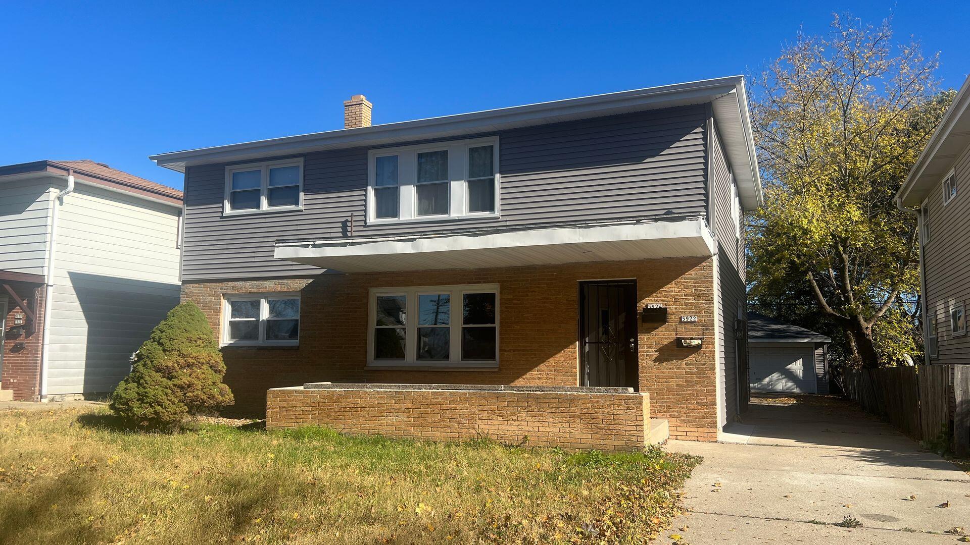 5922 North 84th Street, Unit LOWR Milwaukee, WI 53225 - Photo 2 of 24 cb0eee53-6fb7-46f8-8058-006612ffa30c