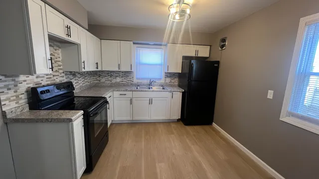 $1,590 | 5922 North 84th Street, Unit LOWR, Milwaukee, WI 53225