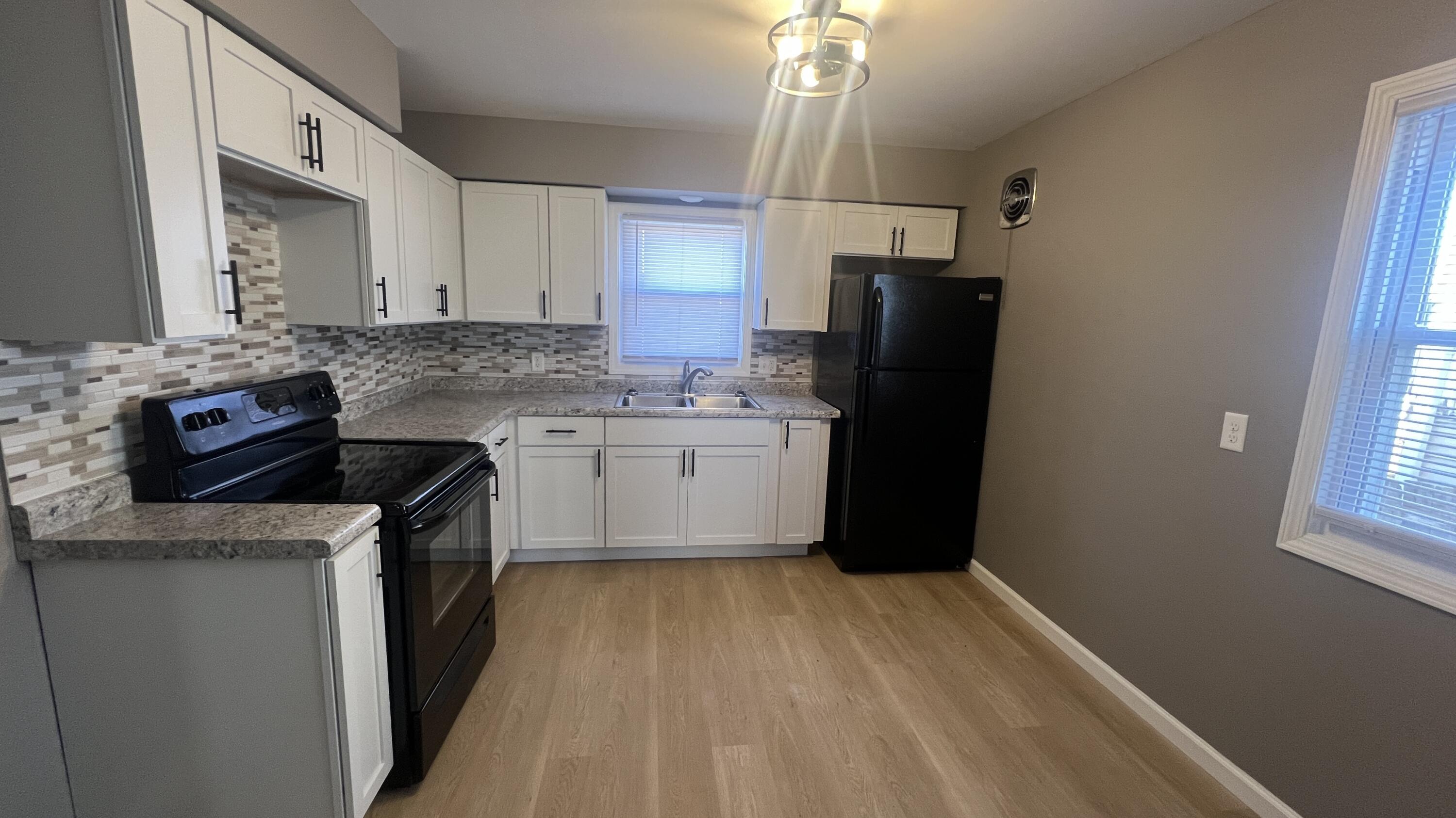 5922 North 84th Street, Unit LOWR Milwaukee, WI 53225 - Photo 3 of 24 original (1)