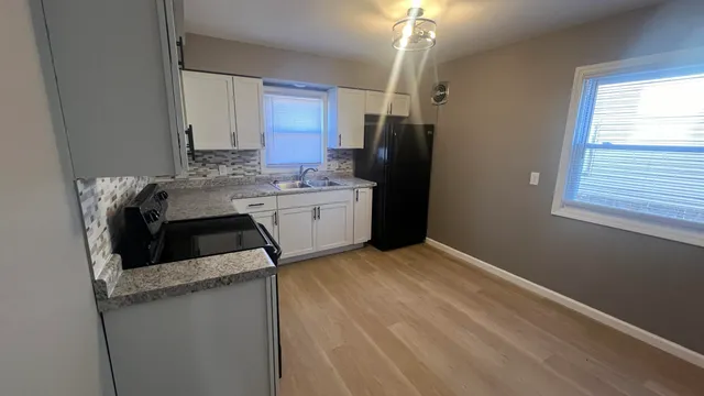 $1,590 | 5922 North 84th Street, Unit LOWR, Milwaukee, WI 53225