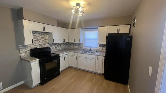 $1,590 | 5922 North 84th Street, Unit LOWR, Milwaukee, WI 53225