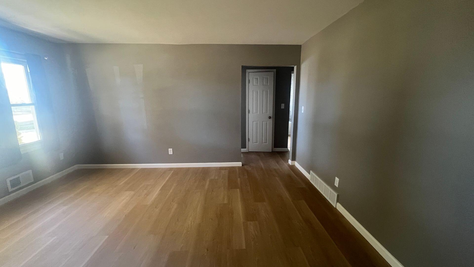 5922 North 84th Street, Unit LOWR Milwaukee, WI 53225 - Photo 8 of 24 739125b4-05a2-4db7-8808-3c6c83dc931c