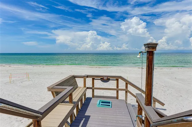 $2,999,999 | 455 Longboat Club Road, Unit PH8, Longboat Key, FL 34228