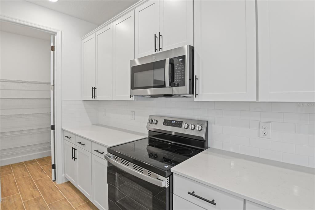 160 Waterstone Loop Tavares, FL 32778 - Photo 5 of 17