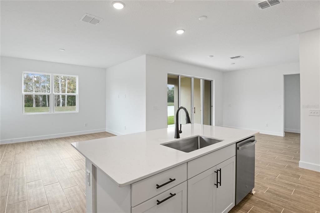 160 Waterstone Loop Tavares, FL 32778 - Photo 6 of 17