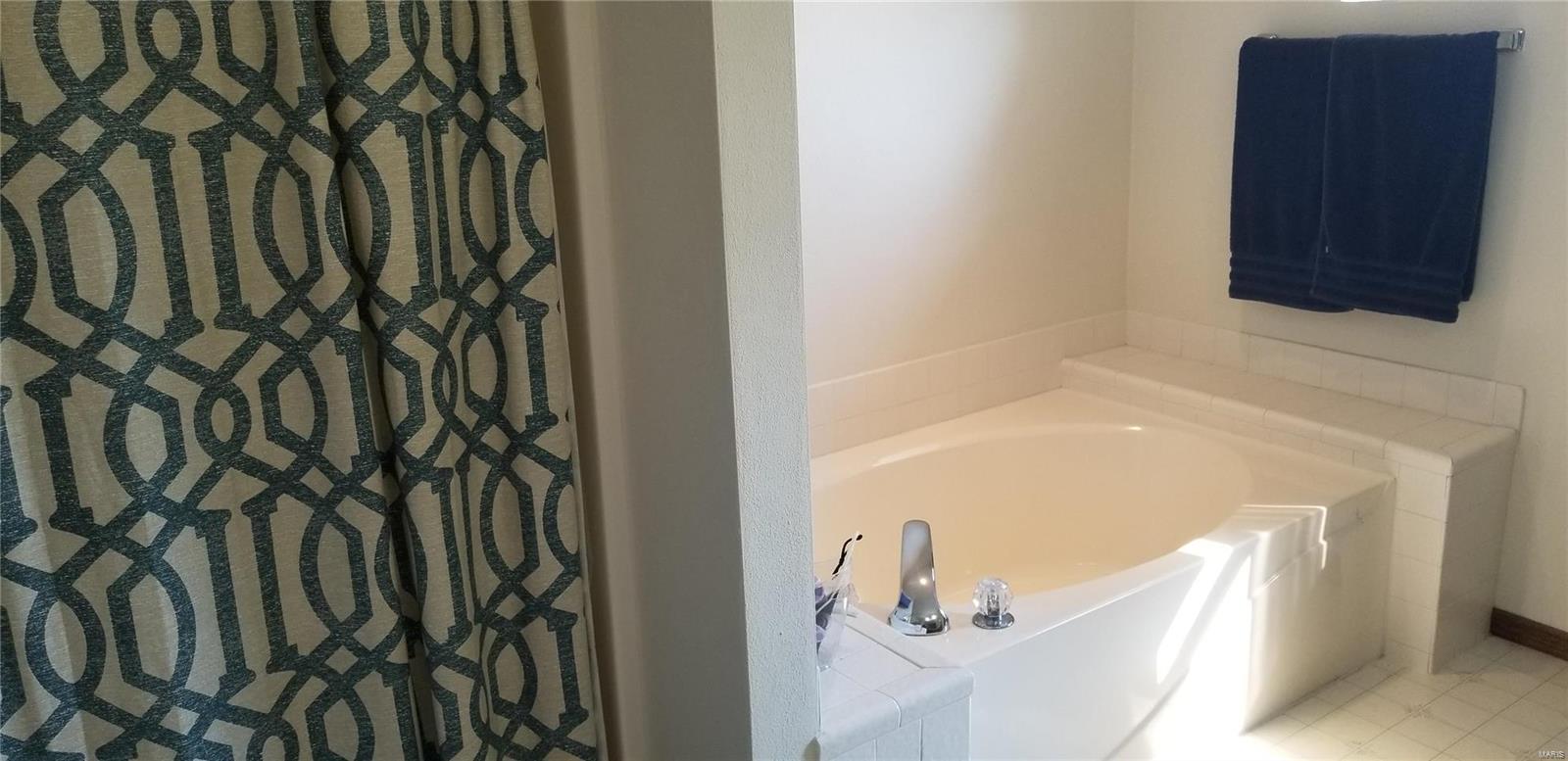 3274 Hunters Way Shiloh, IL 62221 - Photo 57 of 82 Gallery Image 57