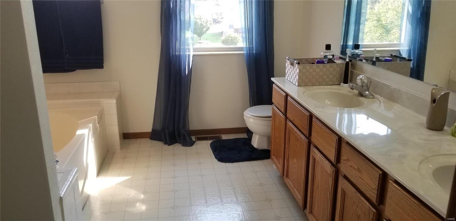 3274 Hunters Way Shiloh, IL 62221 - Photo 59 of 82 Gallery Image 59