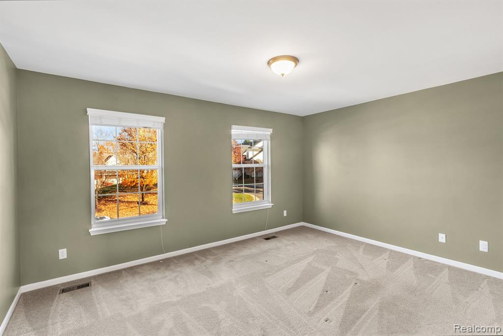 730 East Bluff Court Rochester Hills, MI 48306 - Photo 20 of 34