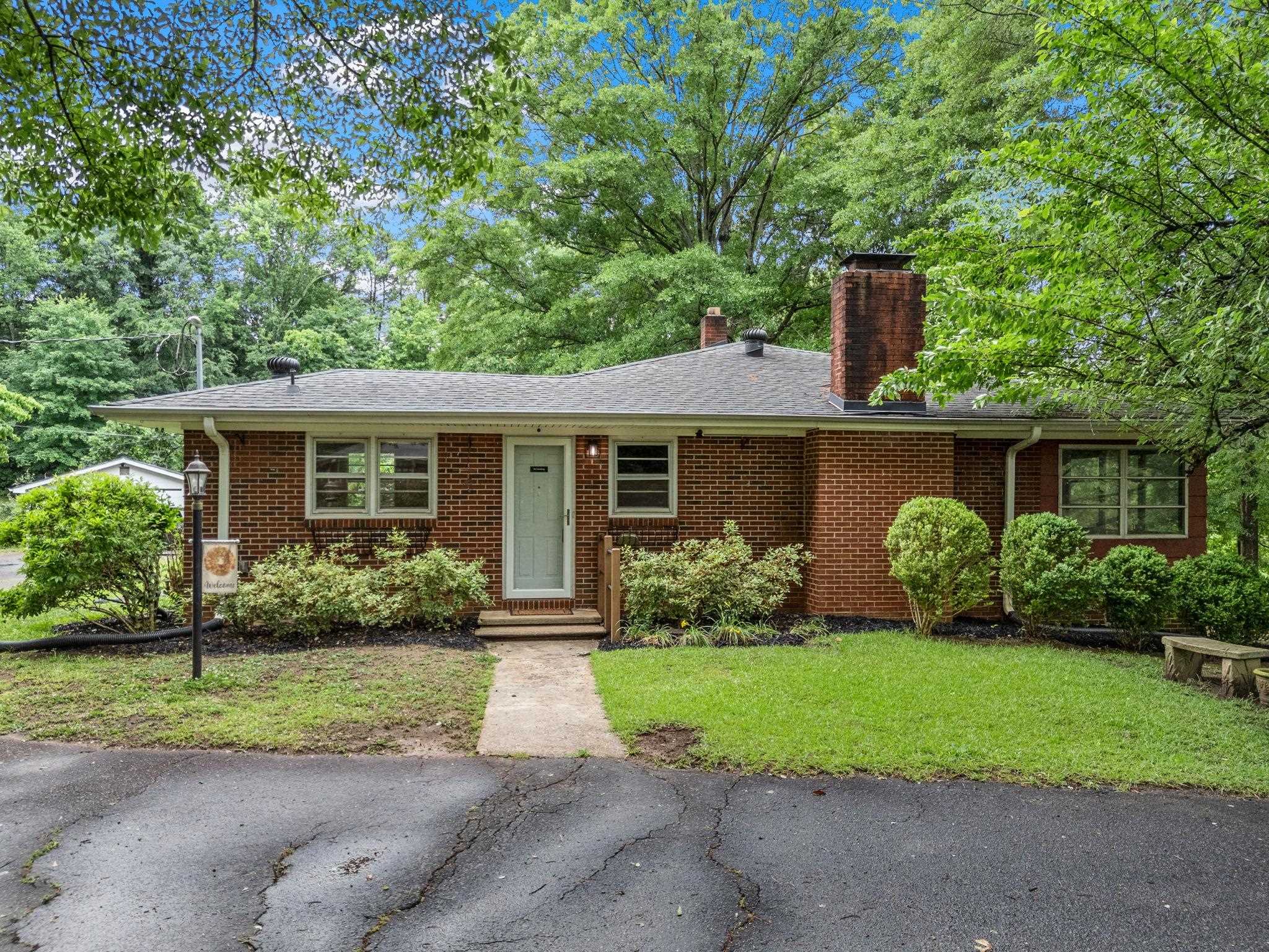 151 Donald Road Spartanburg, SC 29307 - Photo 1 of 34 Gallery Image 1