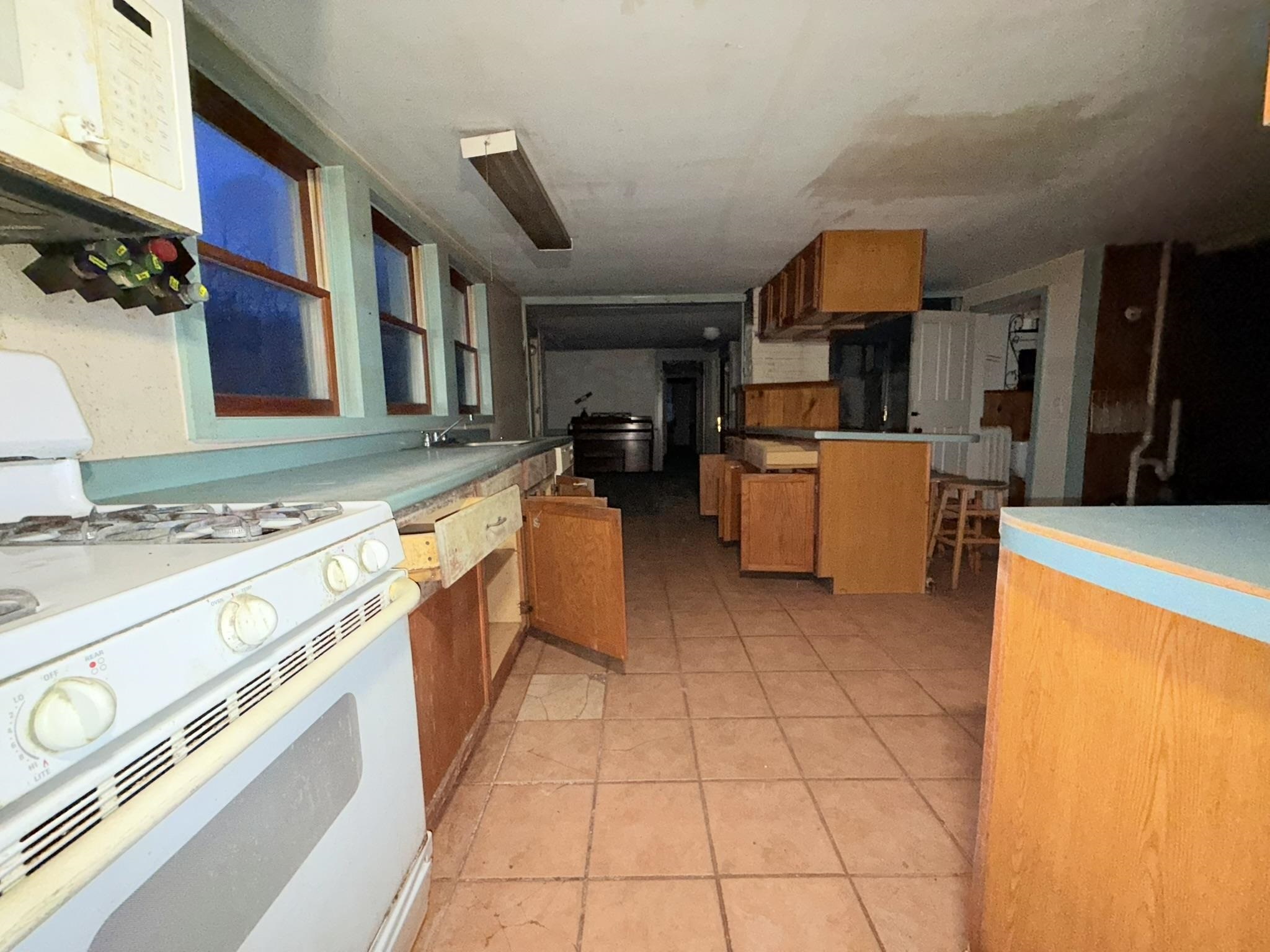 1246 New Hampshire Rte 175 Campton, NH 03223 - Photo 11 of 30