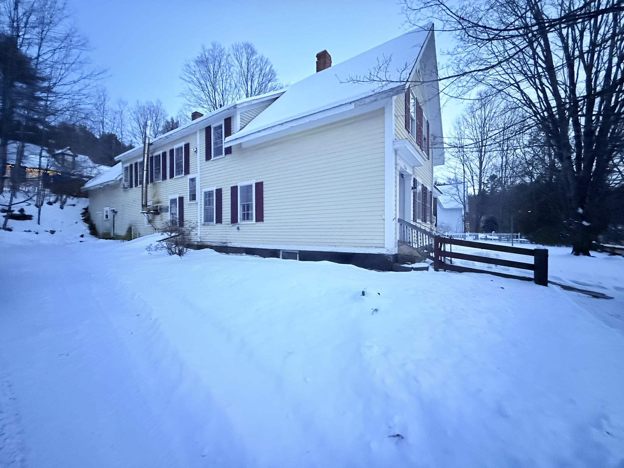 1246 New Hampshire Rte 175 Campton, NH 03223 - Photo 3 of 30