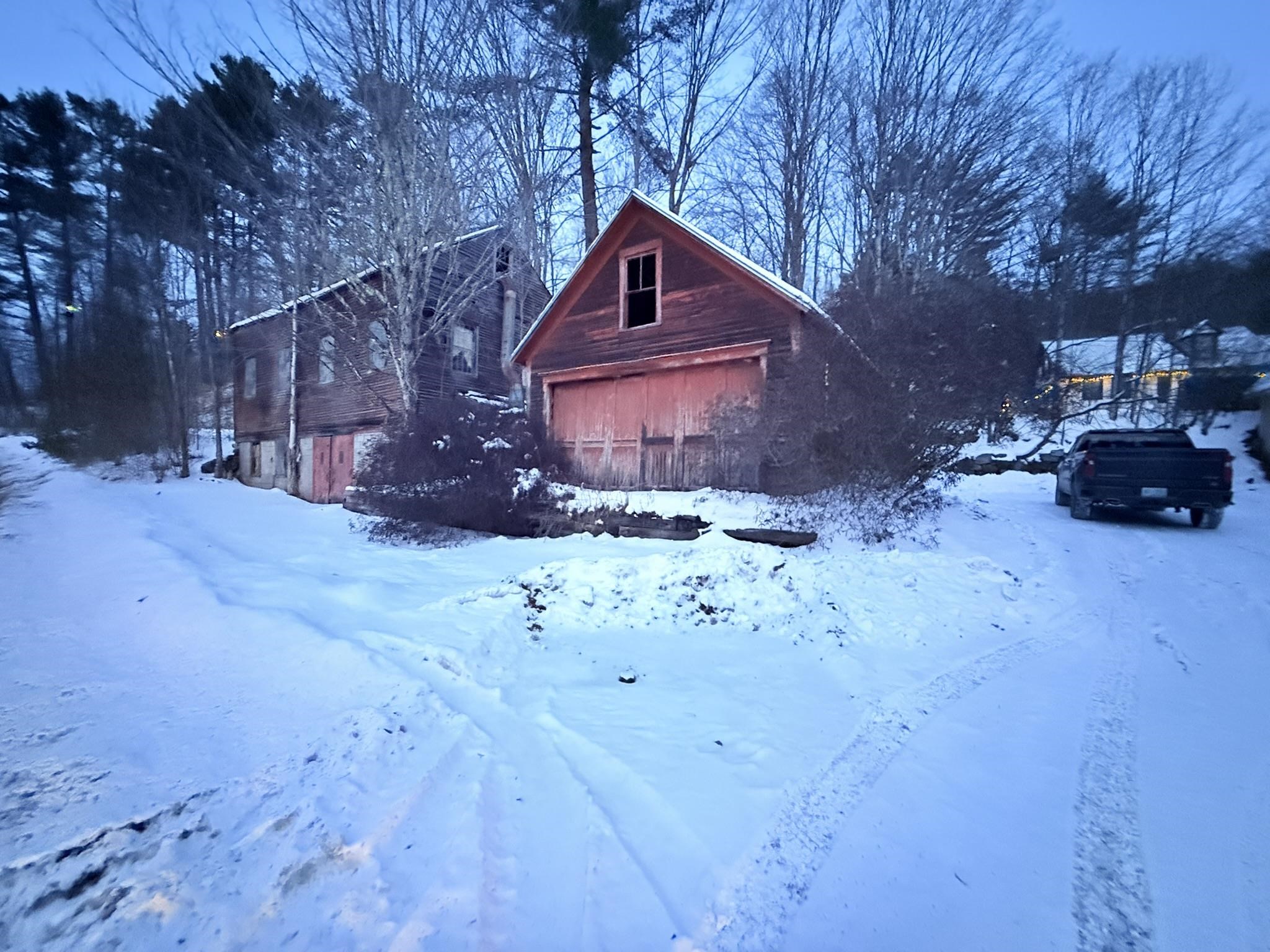 1246 New Hampshire Rte 175 Campton, NH 03223 - Photo 4 of 30