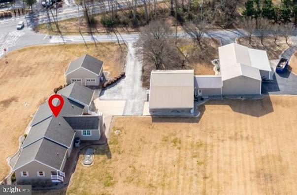 32271 West Road Frankford, DE 19945 - Photo 6 of 56 3 separate building each with heat and air.