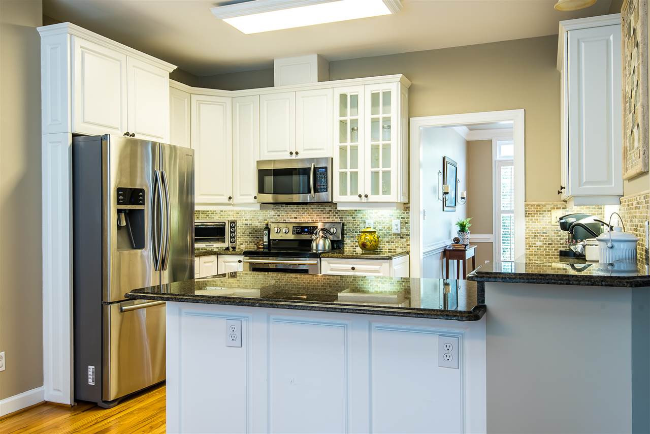 8200 Eden Close Court Raleigh, NC 27613 - Photo 2 of 15 Kitchen