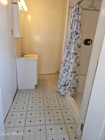 $950 | 216 Yuma Street, Huachuca City, AZ 85616