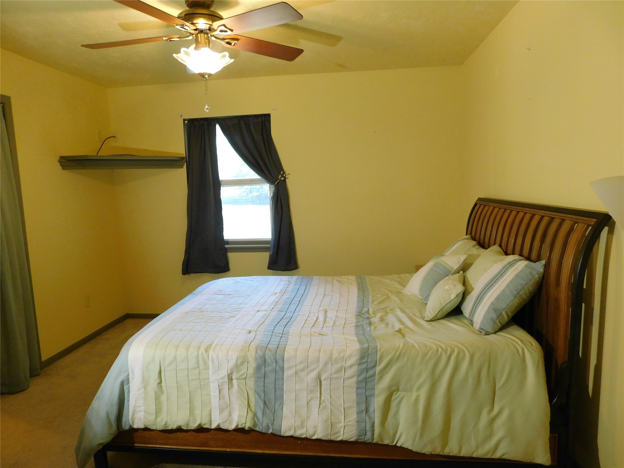 321 Broken Arrow Trail Goodrich, TX 77335 - Photo 27 of 31 Primary bedroom