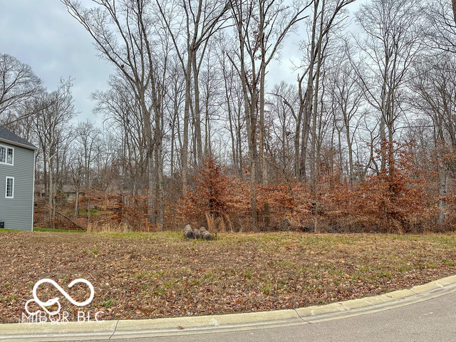 5089 Oak Ridge Trail Columbus, IN 47201 - Photo 2 of 2