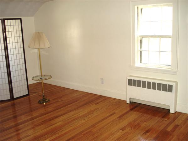 22 Wetherbee Road Waltham, MA 02453 - Photo 9 of 11