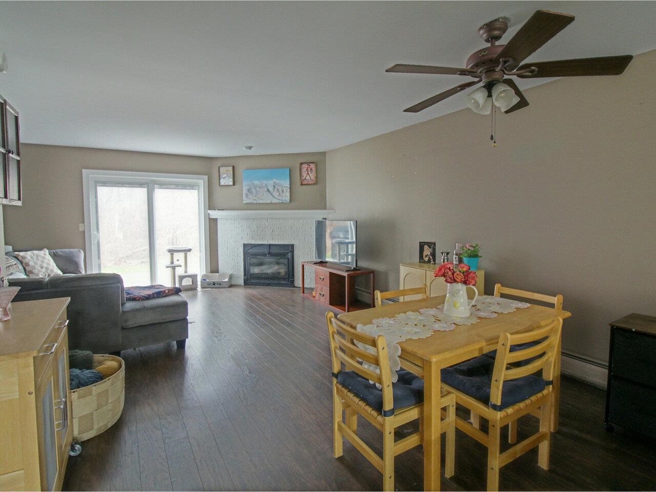 212 Locust Hill Road Shelburne, VT 05482 - Photo 4 of 28 Gallery Image 4