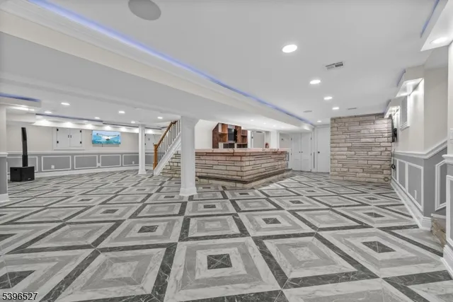 $2,100,000 | 45 Dietrich Lane, North Haledon, NJ 07508