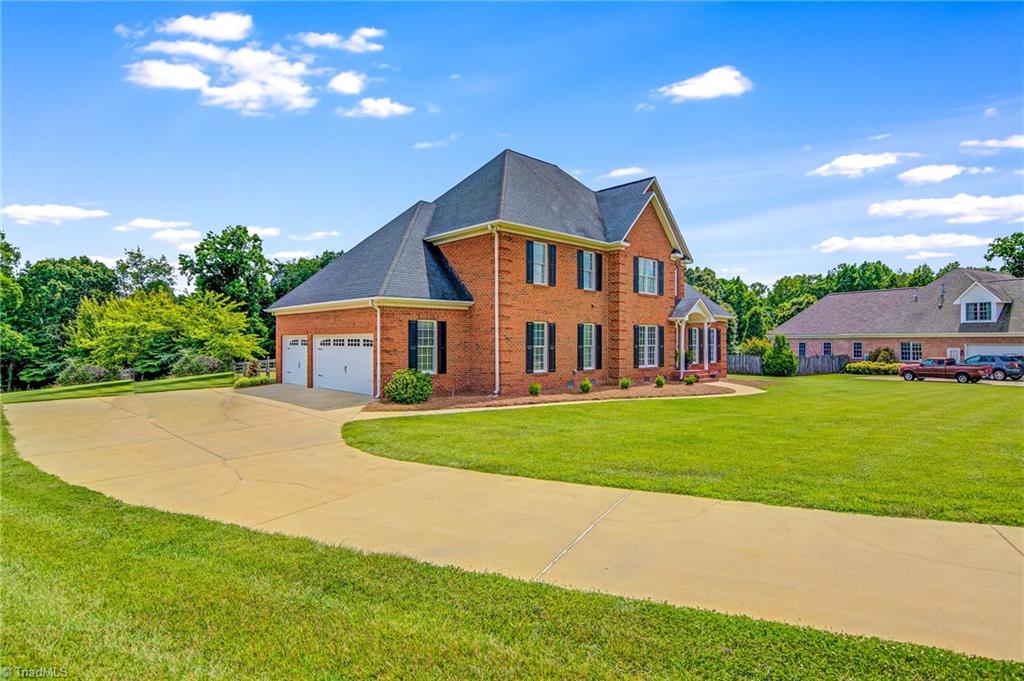 8507 Billet Place Oak Ridge, NC 27310 - Photo 3 of 45