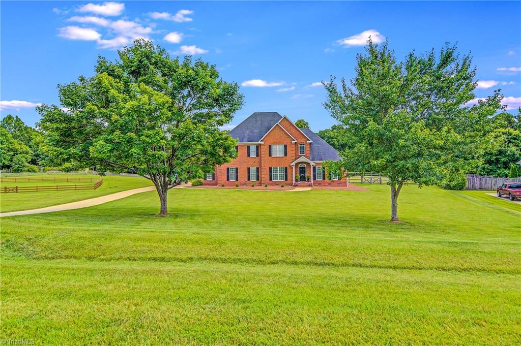 8507 Billet Place Oak Ridge, NC 27310 - Photo 4 of 45