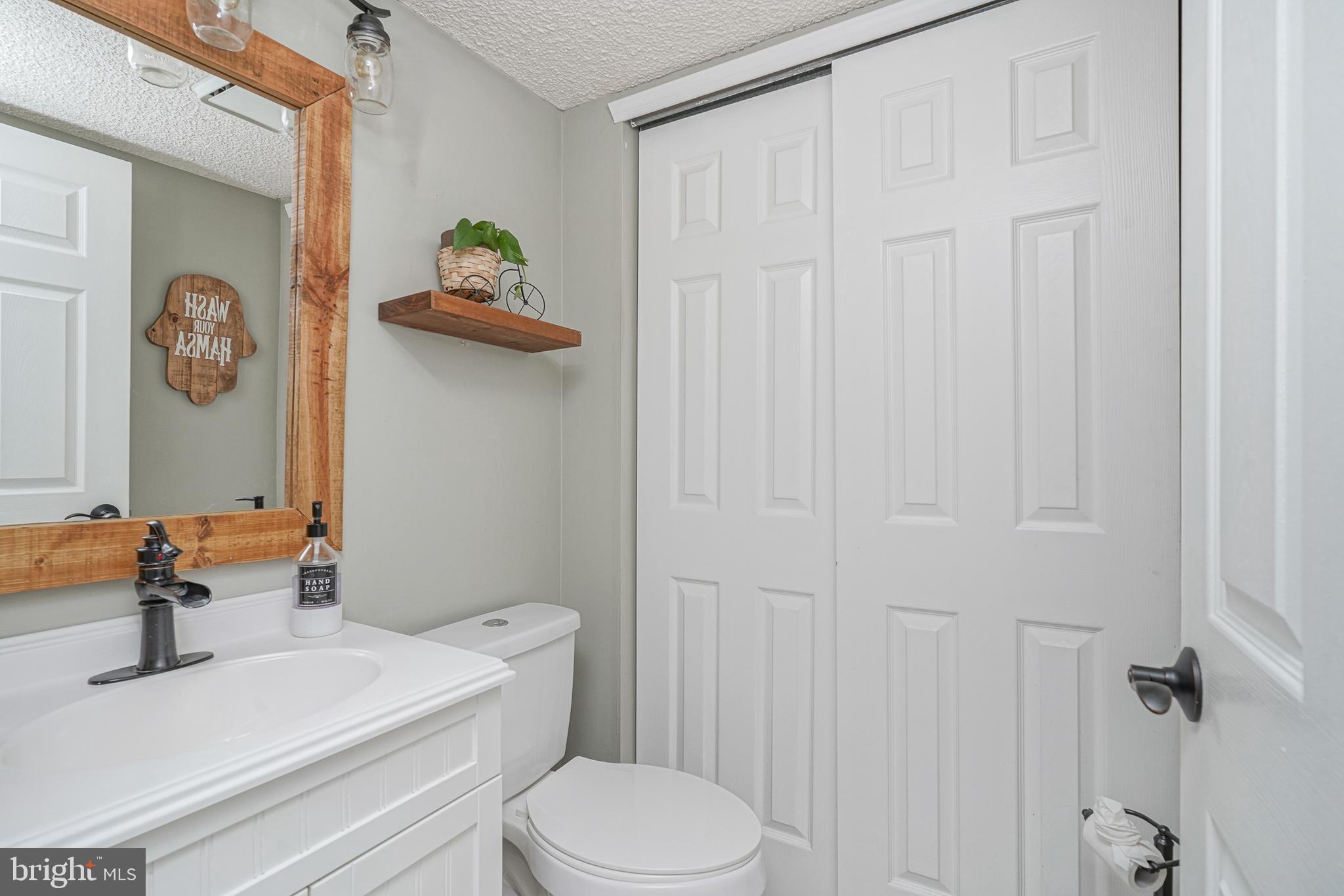 12 Ashley Road Sewell, NJ 08080 - Photo 18 of 68