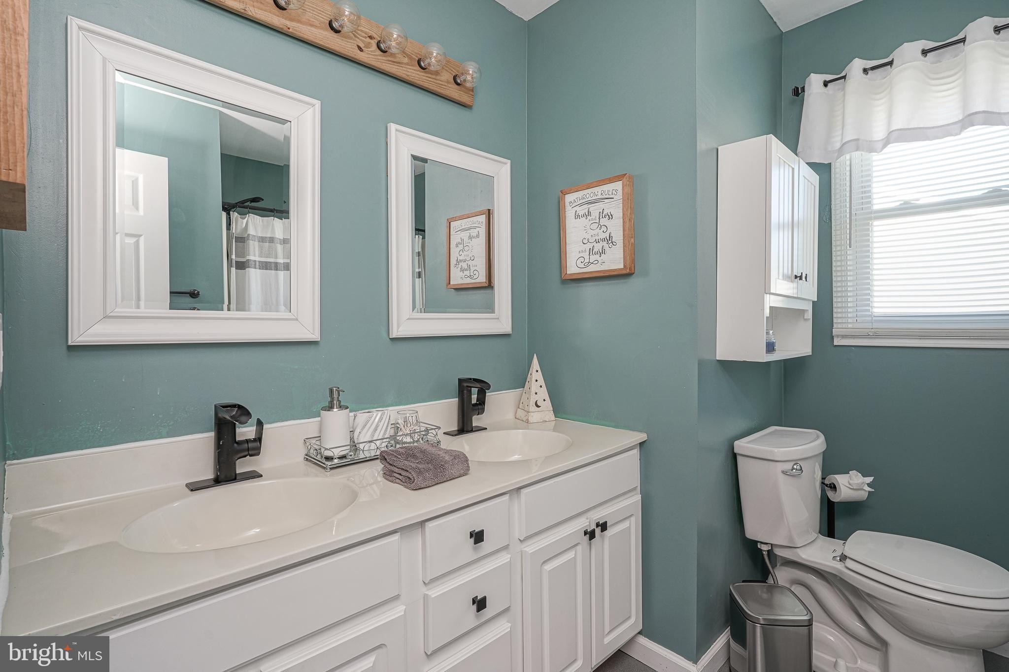 12 Ashley Road Sewell, NJ 08080 - Photo 38 of 68