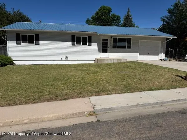 $259,900 | 806 Steele Street, Craig, CO 81625