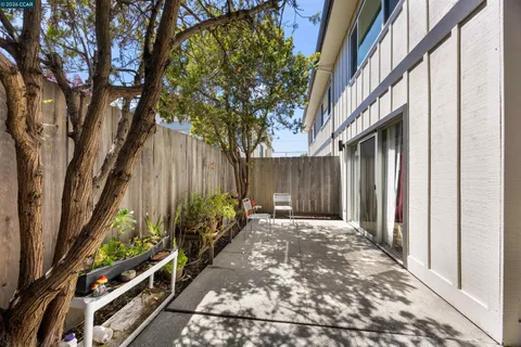$1,088,000 | 1037 Stannage Avenue, Albany, CA 94706