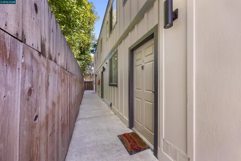 $1,088,000 | 1037 Stannage Avenue, Albany, CA 94706
