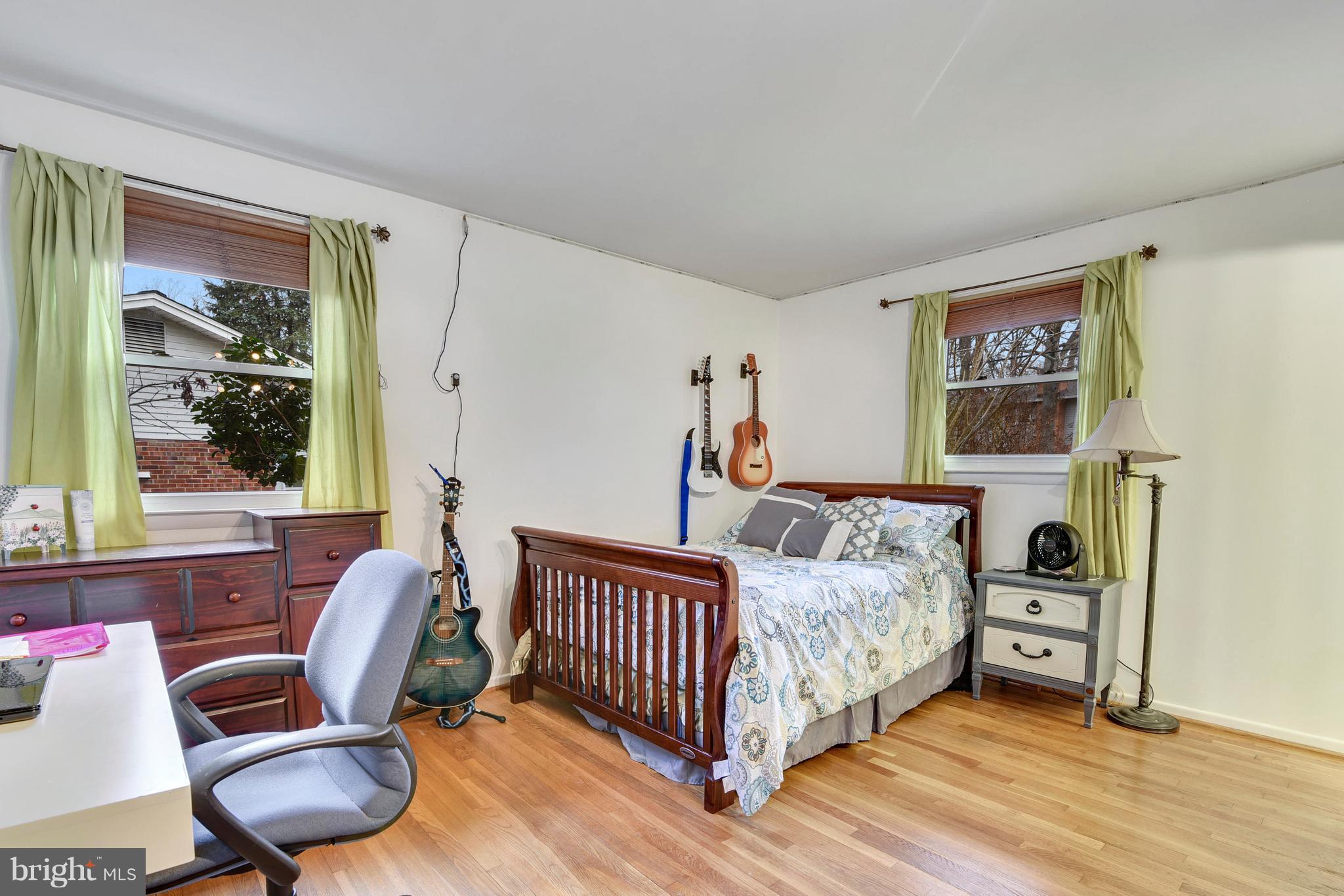 10021 Ranger Road Fairfax, VA 22030 - Photo 14 of 30 Bedroom (Master)