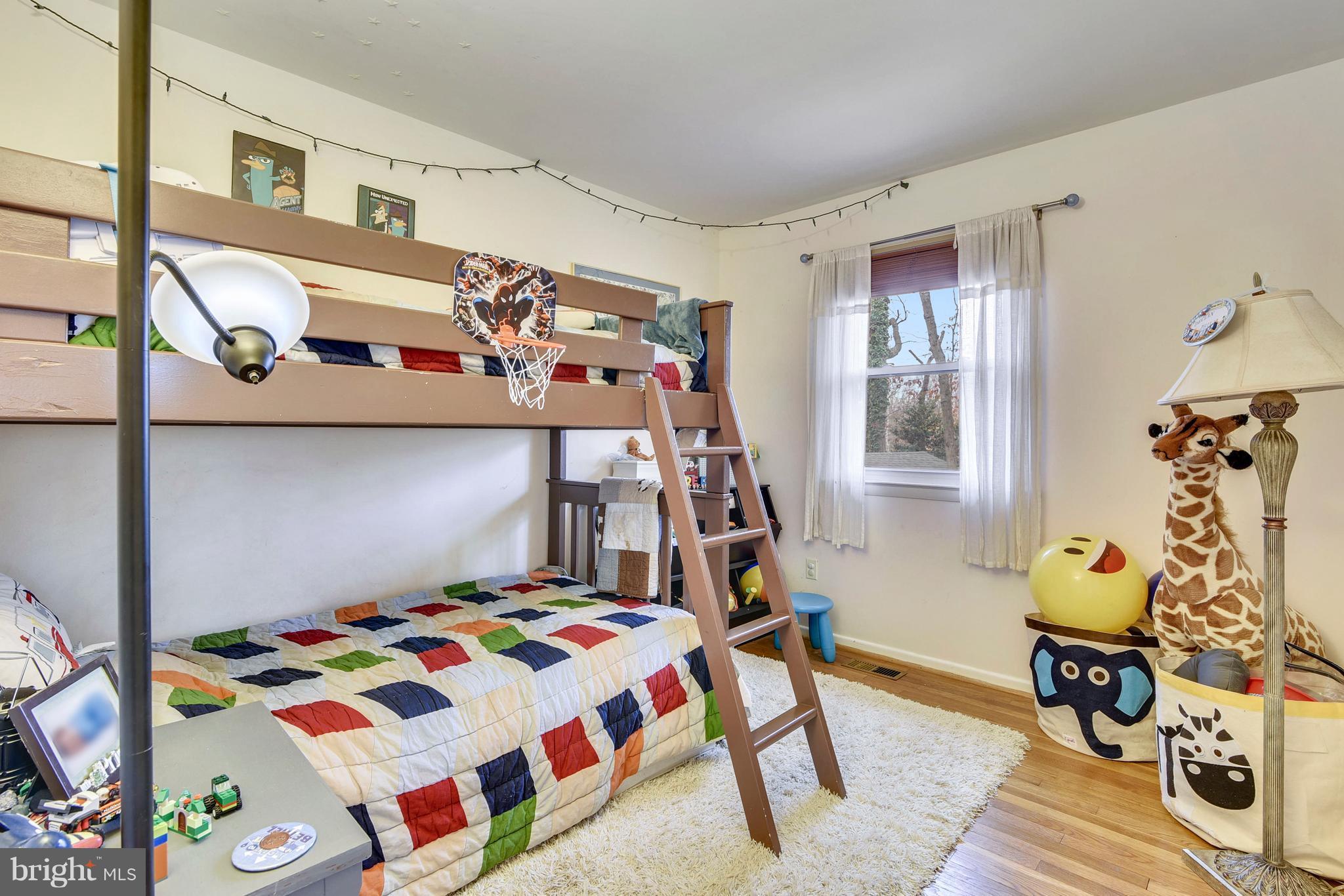 10021 Ranger Road Fairfax, VA 22030 - Photo 17 of 30 Bedroom 3