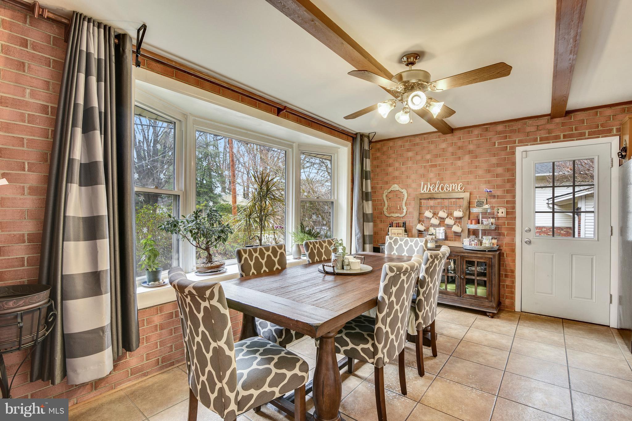 10021 Ranger Road Fairfax, VA 22030 - Photo 9 of 30 Country Kitchen with side door entry