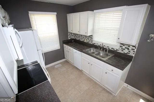 $1,425 | 222 Beechwood Circle, LaGrange, GA 30240