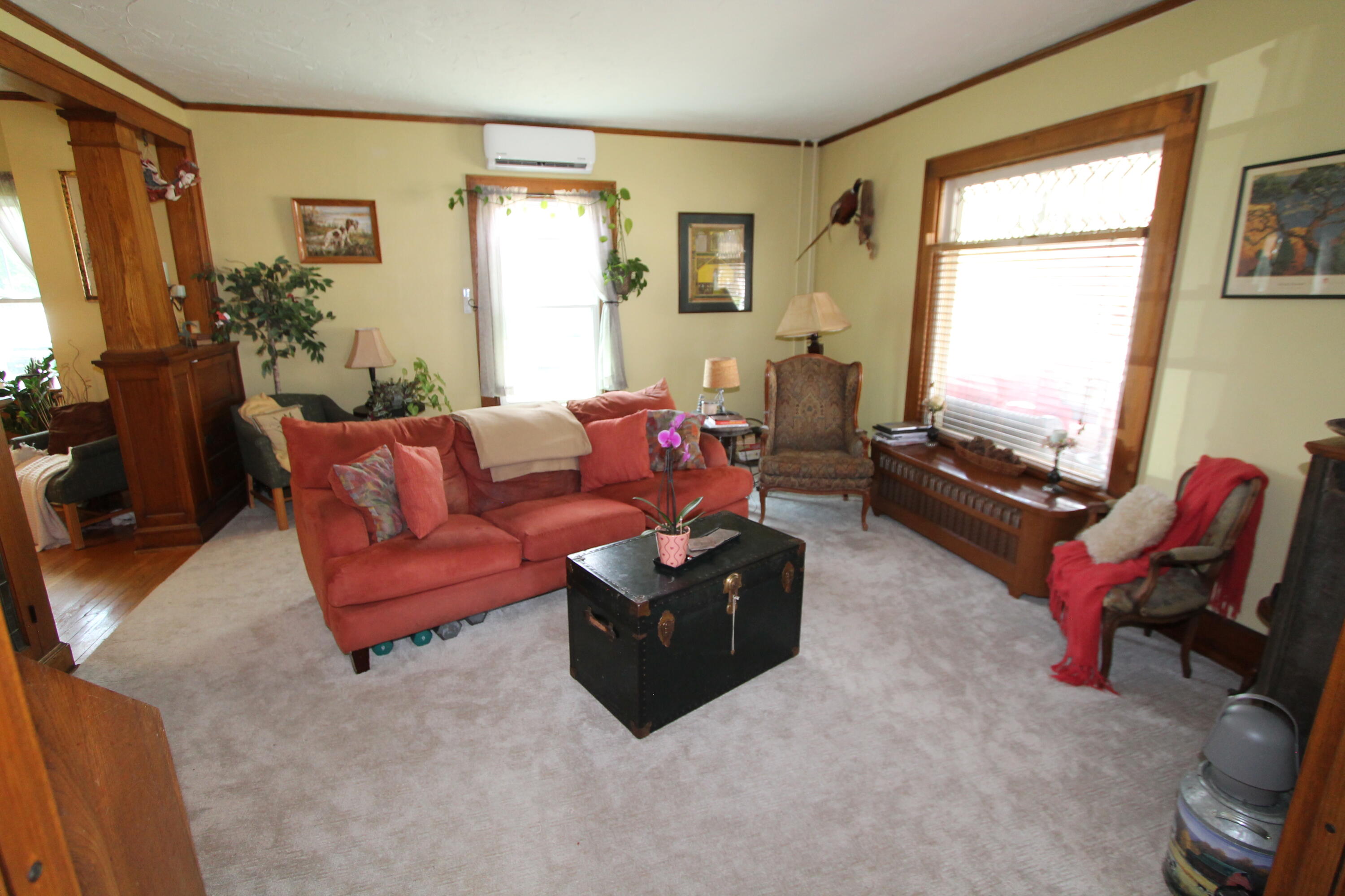 140 Kendall Street Burlington, WI 53105 - Photo 11 of 33 Living Room