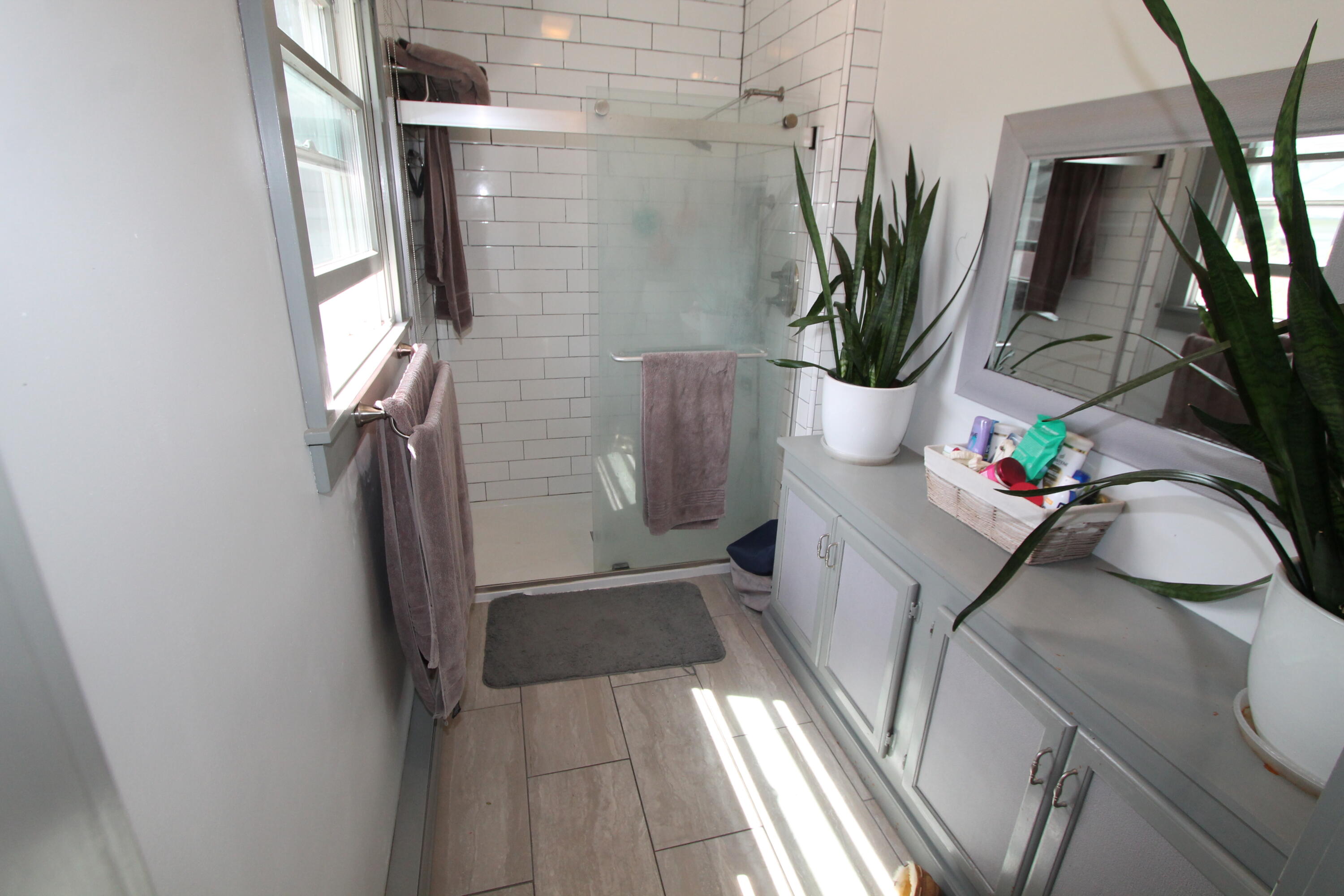 140 Kendall Street Burlington, WI 53105 - Photo 17 of 33 Bathroom