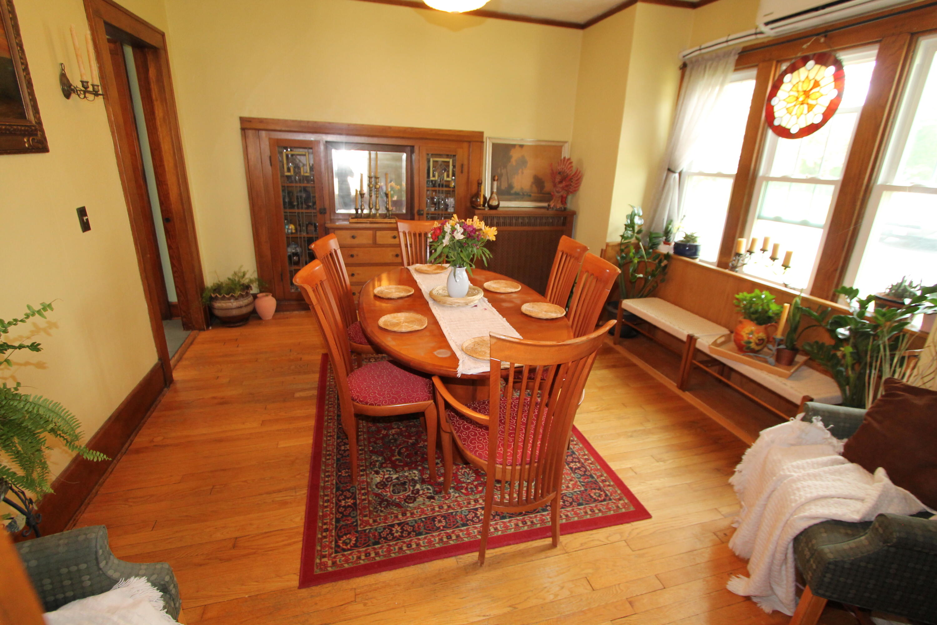 140 Kendall Street Burlington, WI 53105 - Photo 8 of 33 Dining Room