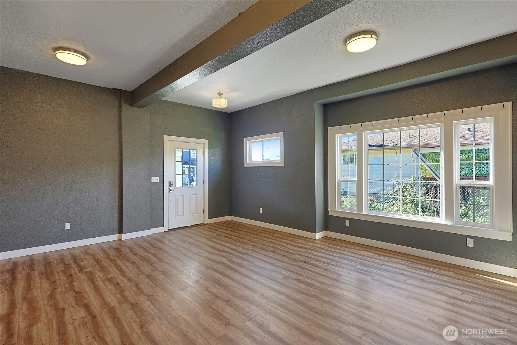 277 Southwest Lewis Street Chehalis, WA 98532 - Photo 3 of 14 Gallery Image 3