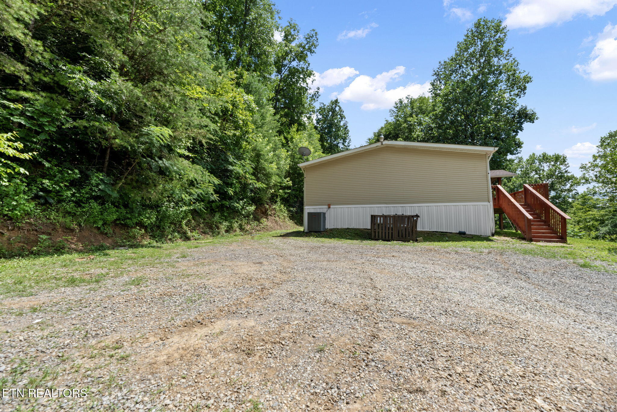 442 Half Moon Road Oliver Springs, TN 37840 - Photo 34 of 47 34-web-or-mls-HlfMn442 (3)