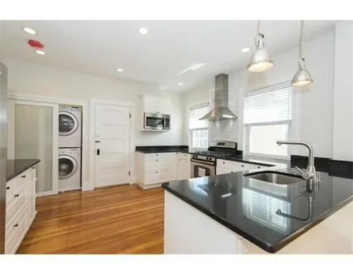 $3,600 | 61 Marlboro Street, Unit 2, Belmont, MA 02478