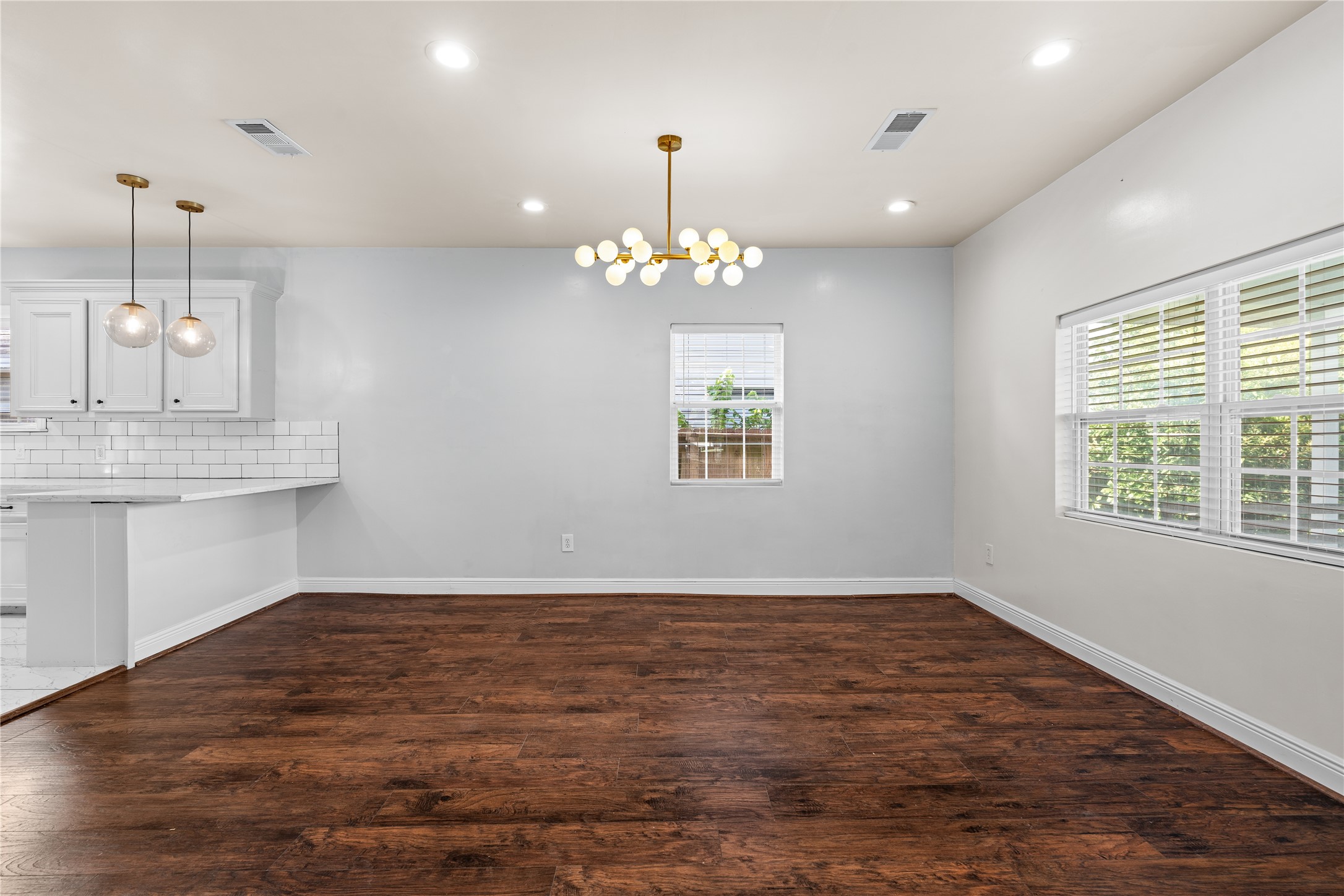 4401 Hain Street Houston, TX 77009 - Photo 6 of 27